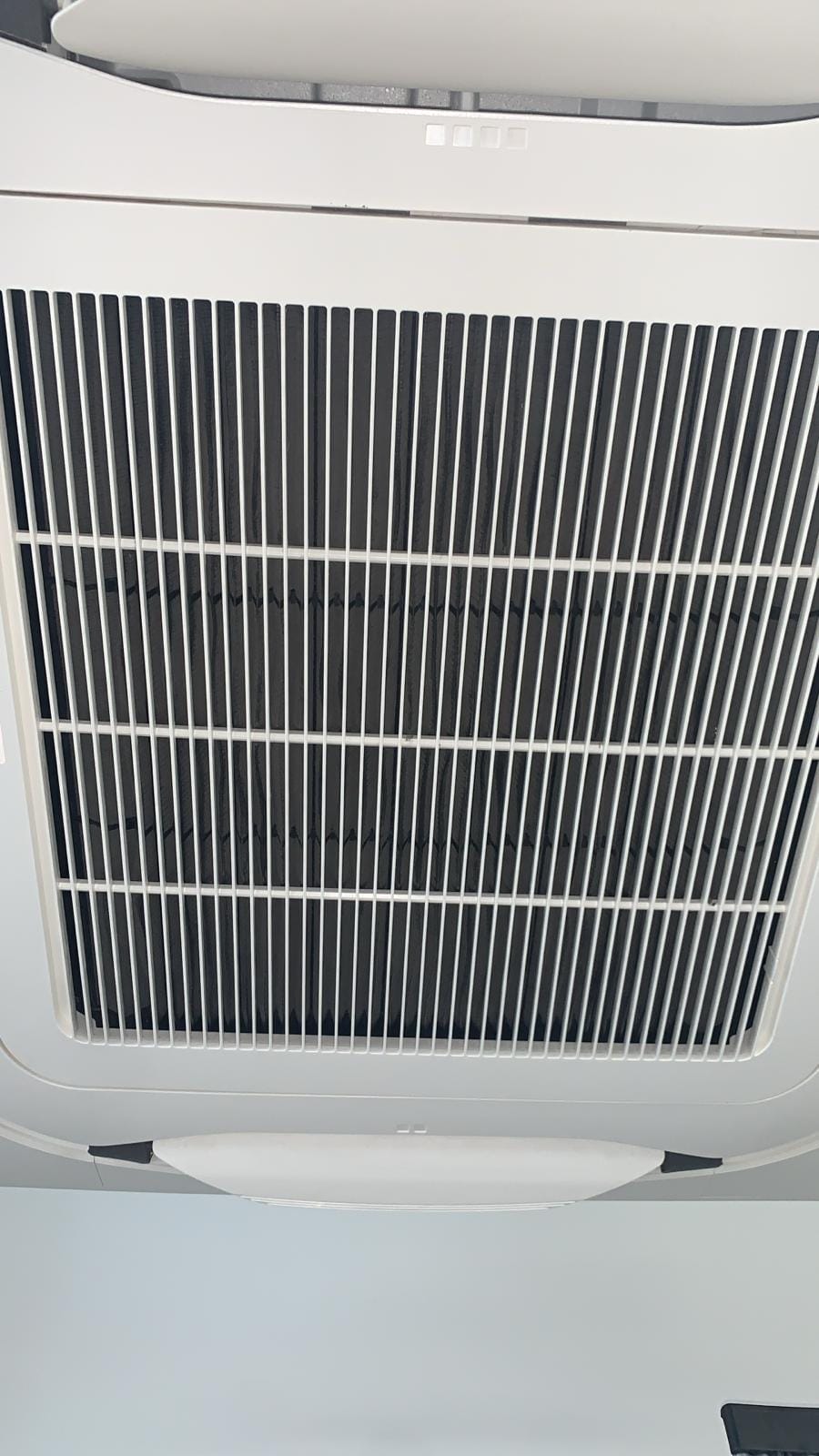 Air Conditioning Unit Cleaning Services