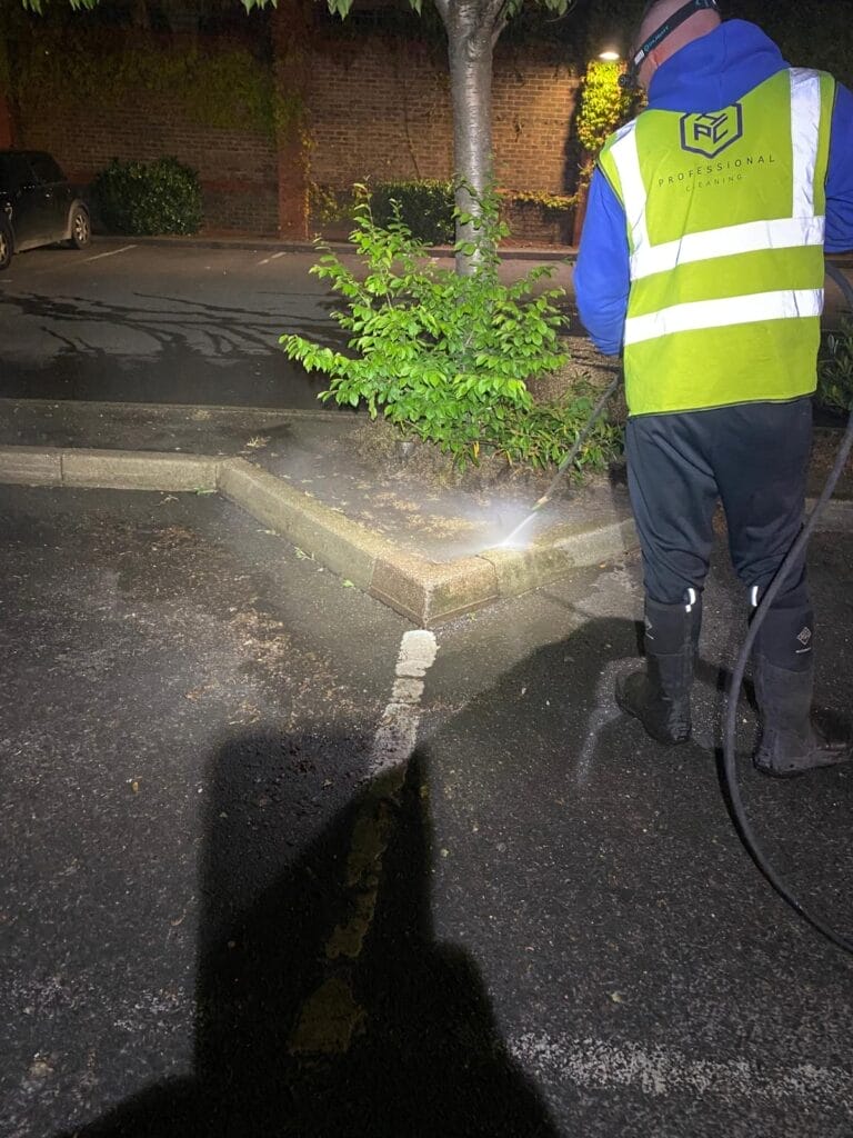 External cleaning in Rickmansworth